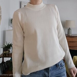 Elegant Cream Calvin Klein Sweater for Women